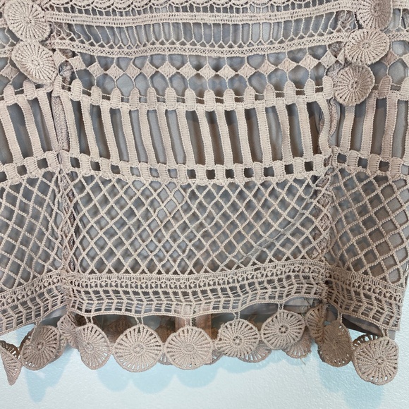 Design Lab Lord & Taylor Lace Crop Top Mauve Tan Women’s Size XS - Picture 3 of 8